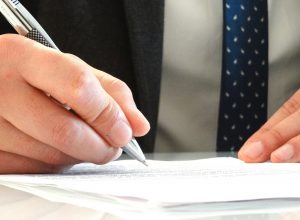 avoid litigation by hiring experienced litigation attorneys